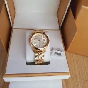 Versace Men's Quartz Swiss Made Stainless Steel White Dial Watch VELQ00719