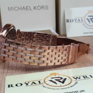 Michael Kors Women’s Quartz Stainless Steel Mother of Pearl Dial 39mm Watch MK3220