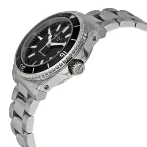 Gucci Women’s Quartz Stainless Steel Swiss Made Black Dial 32mm Watch YA136403