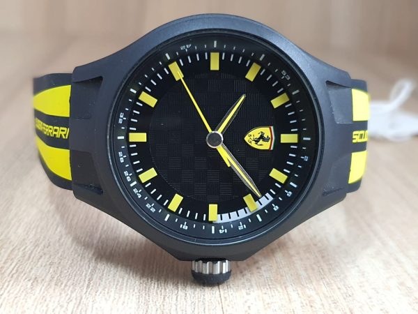 Scuderia Ferrari Men's Pit Crew Analog Display Quartz Black Watch 0830171