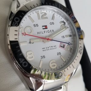 Tommy Hilfiger Men's 1791134 Casual Sport Round Silvertone Stainless Steel Bracelet Watch