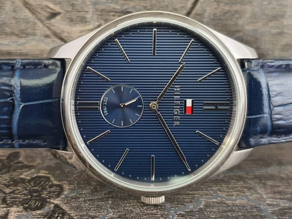 Tommy Hilfiger Men's 1791169 Analog Display Quartz Blue Watch