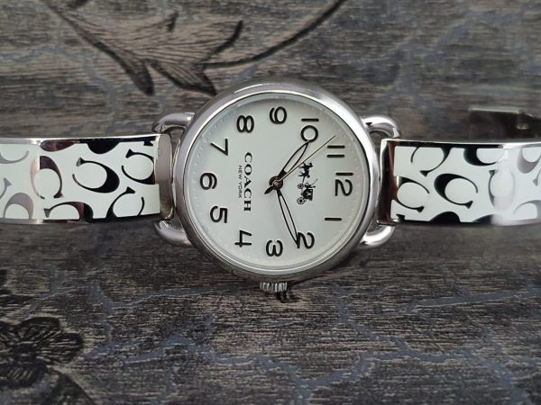 Coach Watch Quartz Wrist Watch Silver Simple Bracelet Stainless Steel 14502373 Women's