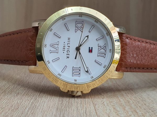 Tommy Hilfiger Women's Brown Leather Strap Watch 1781438