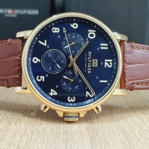 svale Har lært skære Tommy Hilfiger Men's Quartz Blue Dial Leather Strap 46mm Watch 1710380 -  Royalwrist.pk