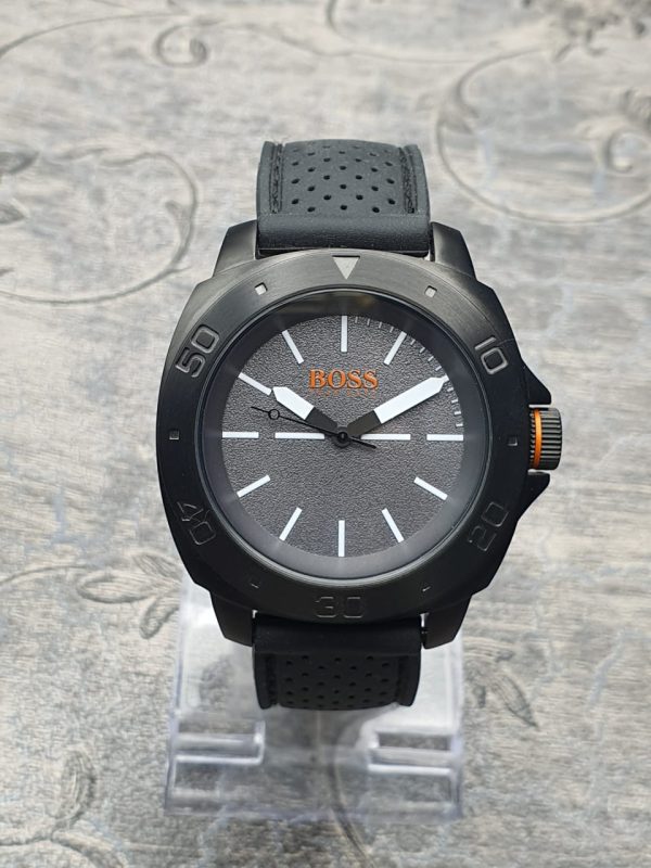Hugo Boss Men’s Quartz Silicone Strap Grey Dial 45mm Watch HB1431342660