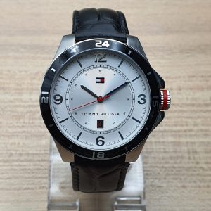 Tommy Hilfiger Men’s Quartz Leather Strap Silver Dial 44mm Watch TH1841271274