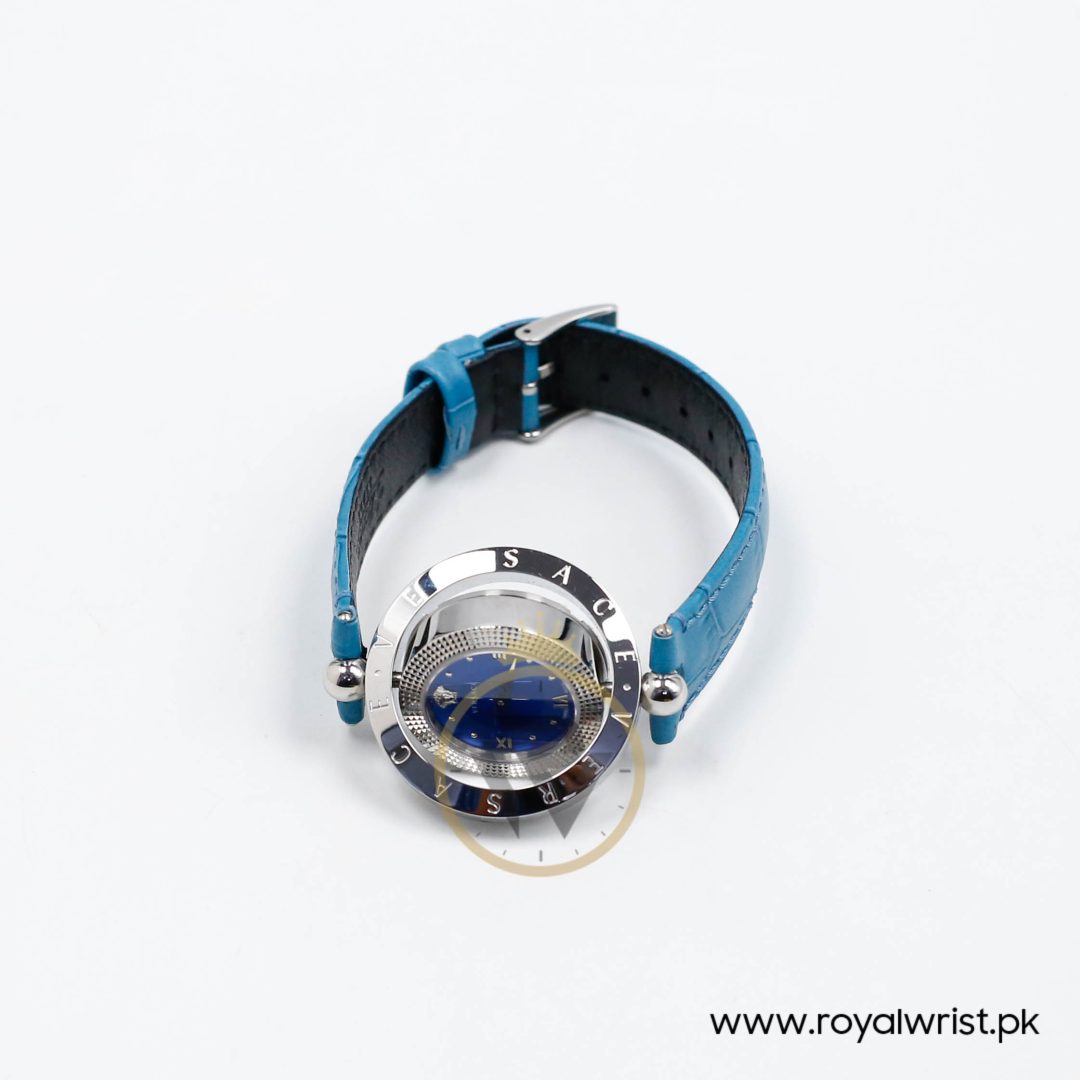 Versace Women’s Quartz Swiss Made Sky Blue Leather Strap Blue Dial 34mm Watch VE7900220 (Like New) - Image 3