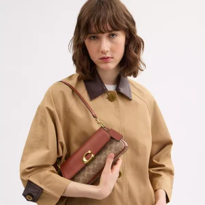 Coach Jet Shoulder Bag in Signature Canvas (Size: L24.8cm, H11.4cm, W5.1cm) CBA83