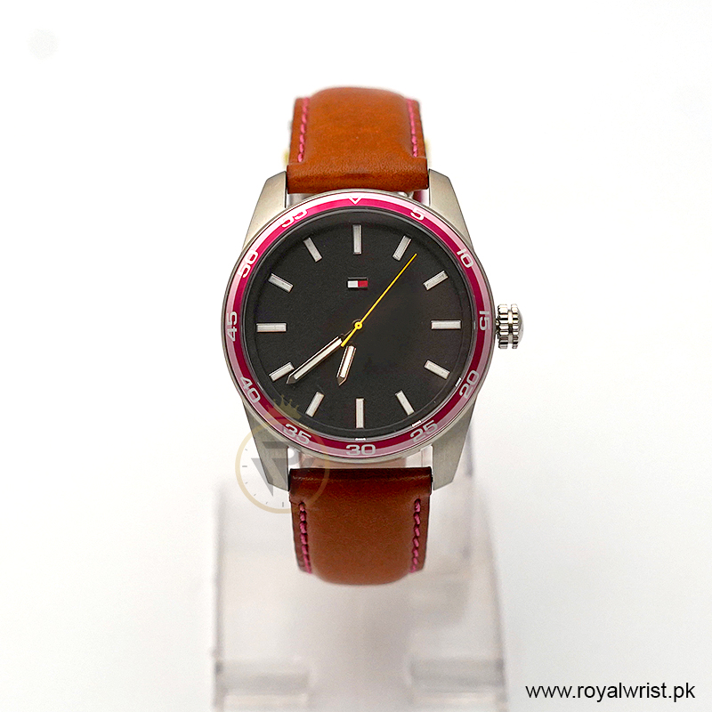 Tommy Hilfiger Men’s Quartz Brown Leather Strap Black Dial 42mm Watch 1790927/2 (Like New)