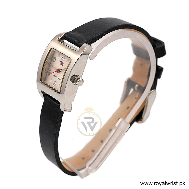 Tommy Hilfiger Women’s Quartz Black Leather Strap Silver Dial 20mm Watch 1780679/2 (Like New) - Image 2