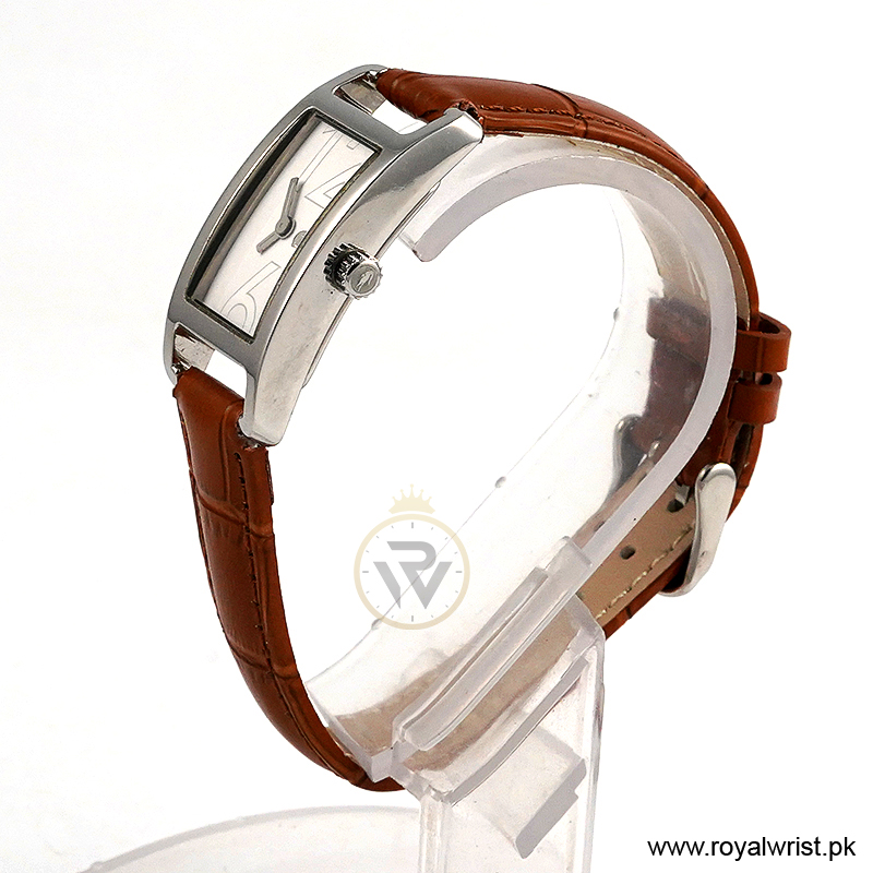 Lacoste Women’s Quartz Brown Leather Strap White Dial 18mm Watch 2000652/2 (Like New) - Image 2